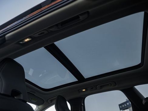 New 2026 Volvo XC60 B5 Ultra w/ Protection Package Premier image 33