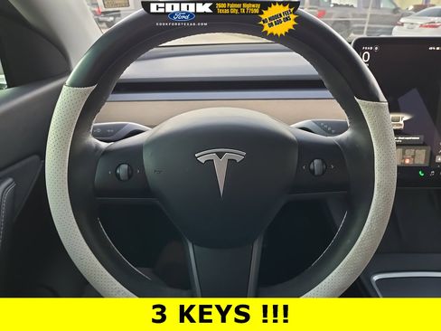 Used 2021 Tesla Model Y Long Range image 8