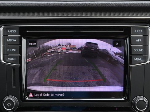 Used 2019 Volkswagen Passat 2.0T Wolfsburg w/ Wheels & Sunroof Package image 27