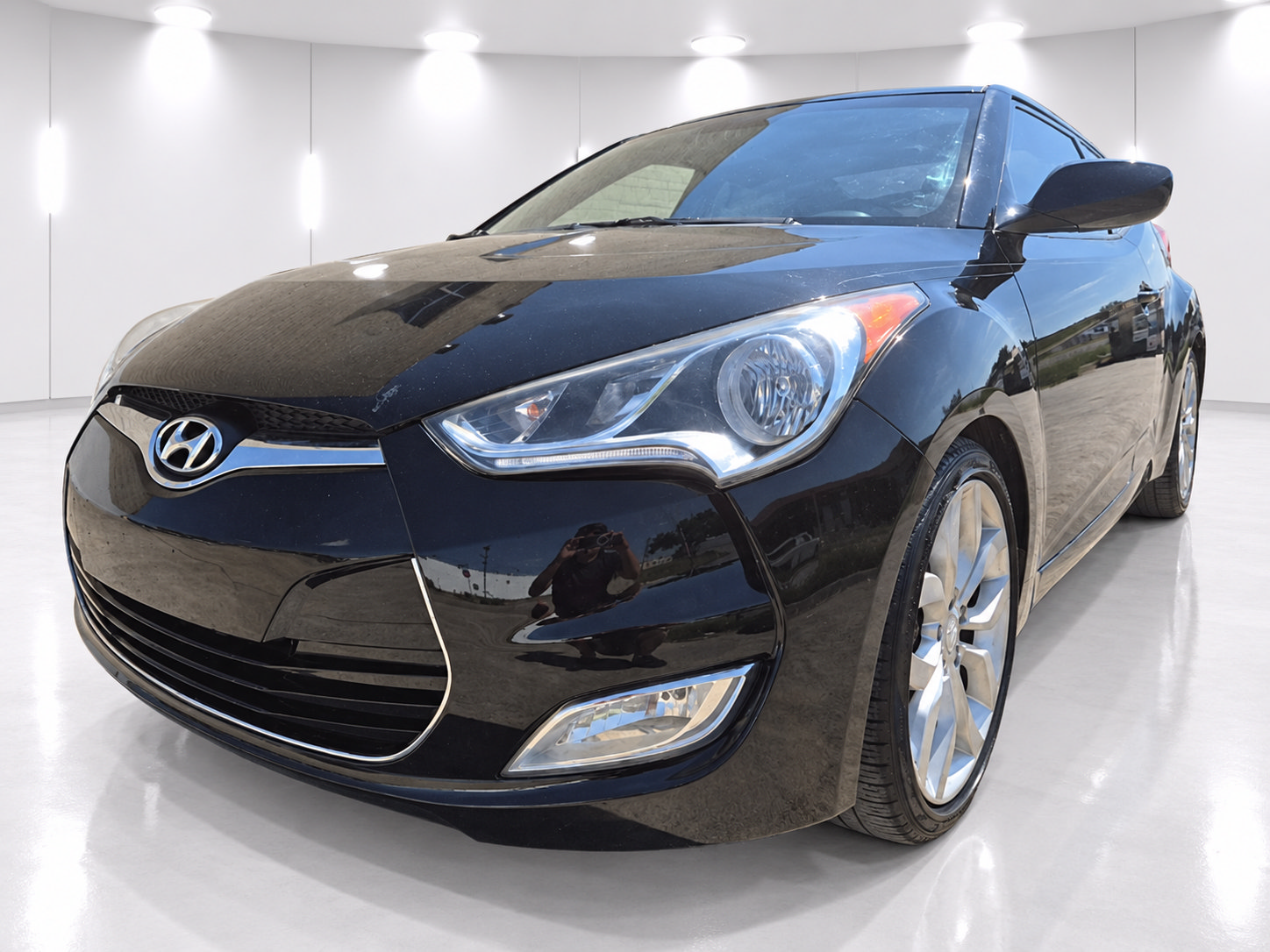 Used 2013 Hyundai Veloster w/ Style Pkg FWD image 1