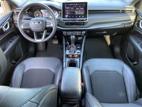 Used 2024 Jeep Compass Trailhawk AWD/4WD image 48
