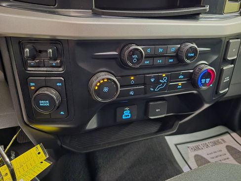 Used 2023 Ford F250 XLT AWD/4WD image 26