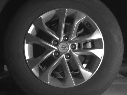 Used 2020 Hyundai Santa Fe SEL FWD image 12