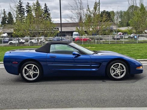 Used 2002 Chevrolet Corvette Convertible w/ Preferred Equipment Group2 RWD image 6