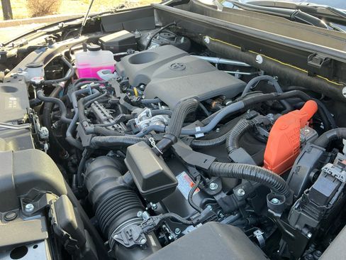 Certified 2025 Toyota RAV4 LE AWD/4WD image 22