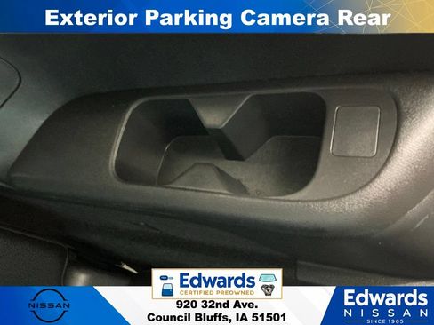 Used 2023 Nissan Pathfinder SL w/ Black Appearance Package AWD/4WD image 15
