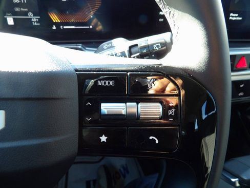 New 2026 Kia Sorento LX image 18