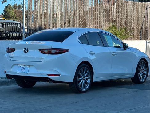 Used 2019 MAZDA MAZDA3 Sedan w/ Premium Package image 4