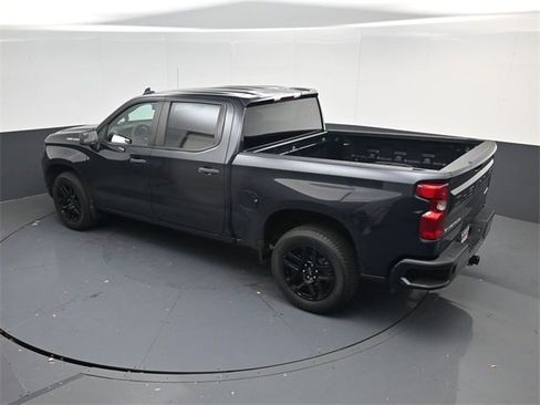 Used 2022 Chevrolet Silverado 1500 Custom image 40
