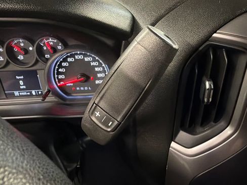 Used 2020 Chevrolet Silverado 1500 Custom Trail Boss w/ Custom Convenience Package AWD/4WD image 19