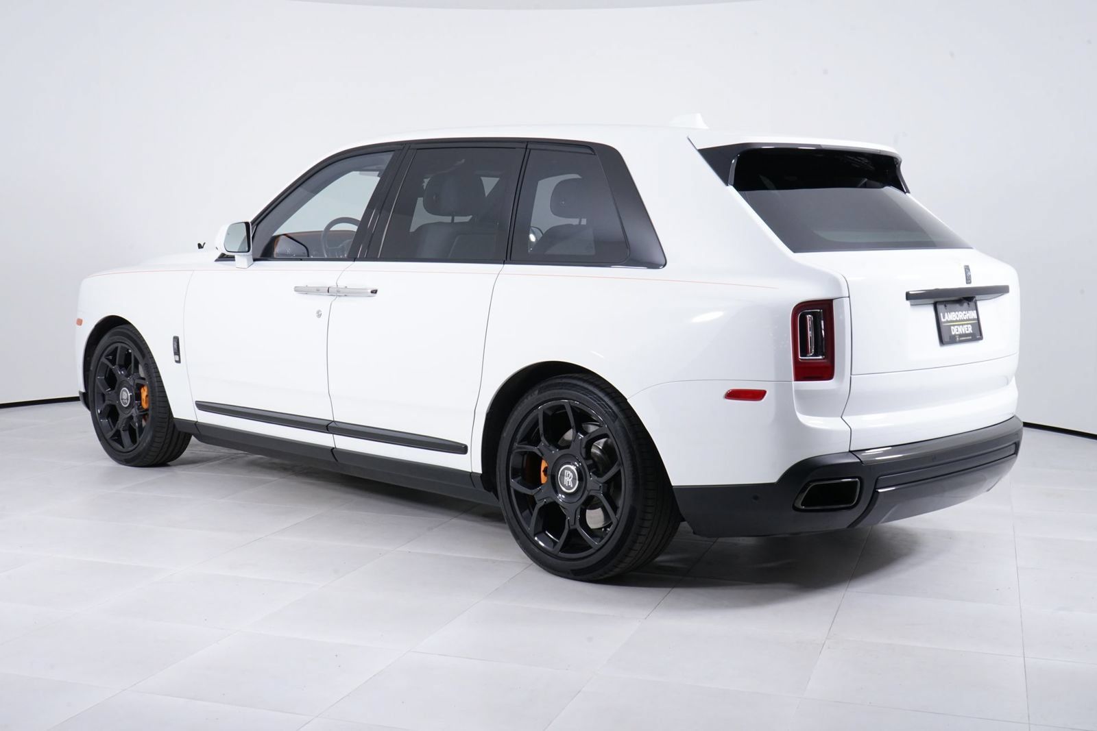 Used 2022 Rolls-Royce Cullinan Black Badge w/ Dark Exterior Package AWD/4WD image 3