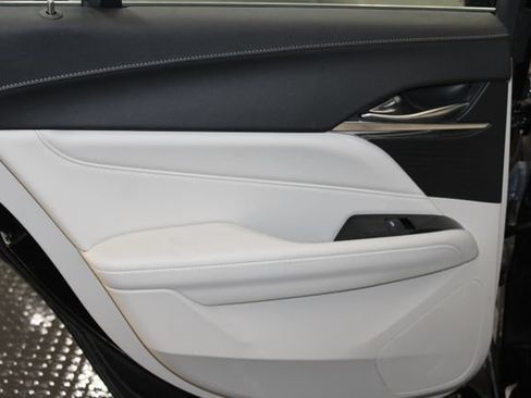 Used 2021 Cadillac CT4 Luxury w/ Cold Weather Package AWD/4WD image 12
