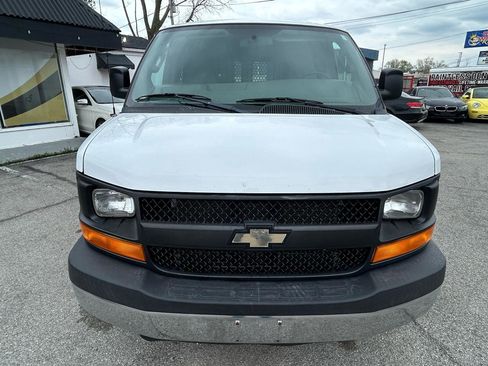 Used 2016 Chevrolet Express 2500 RWD image 10