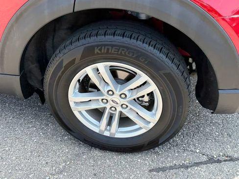Certified 2023 Ford Explorer XLT w/ Equipment Group 202A AWD/4WD image 6