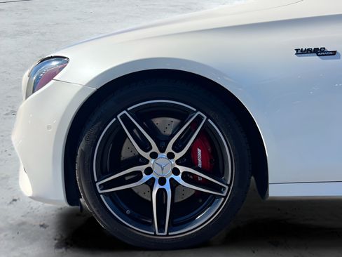 Used 2019 Mercedes-Benz E 53 AMG 4MATIC Sedan image 32