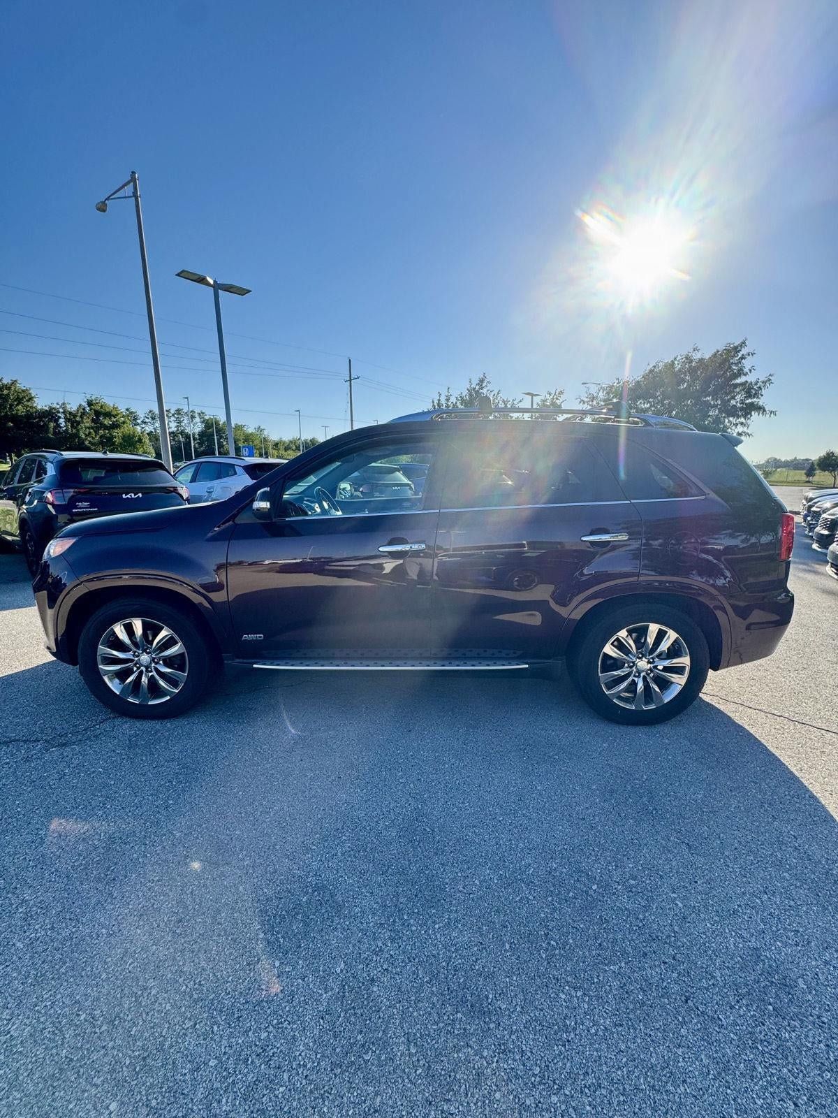 Used 2013 Kia Sorento SX w/ SX Premium Pkg AWD/4WD image 2