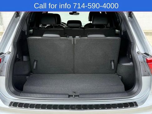 Used 2023 Volkswagen Tiguan SE R-Line FWD image 9