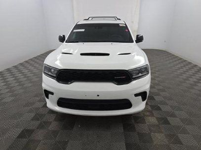 Used 2023 Dodge Durango R/T RWD image 2