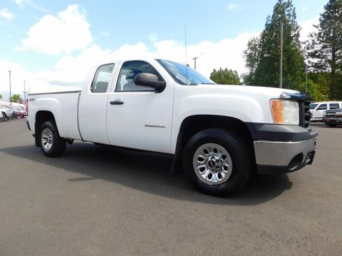 Used 2011 GMC Sierra 1500 W/T image 1