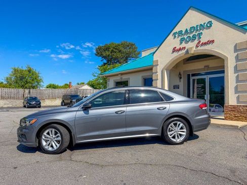 Used 2020 Volkswagen Passat 2.0T SE FWD image 21
