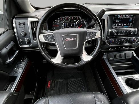 Used 2018 GMC Sierra 1500 SLT AWD/4WD image 9