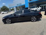 Used 2024 Hyundai Elantra SEL w/ Convenience Package image 2