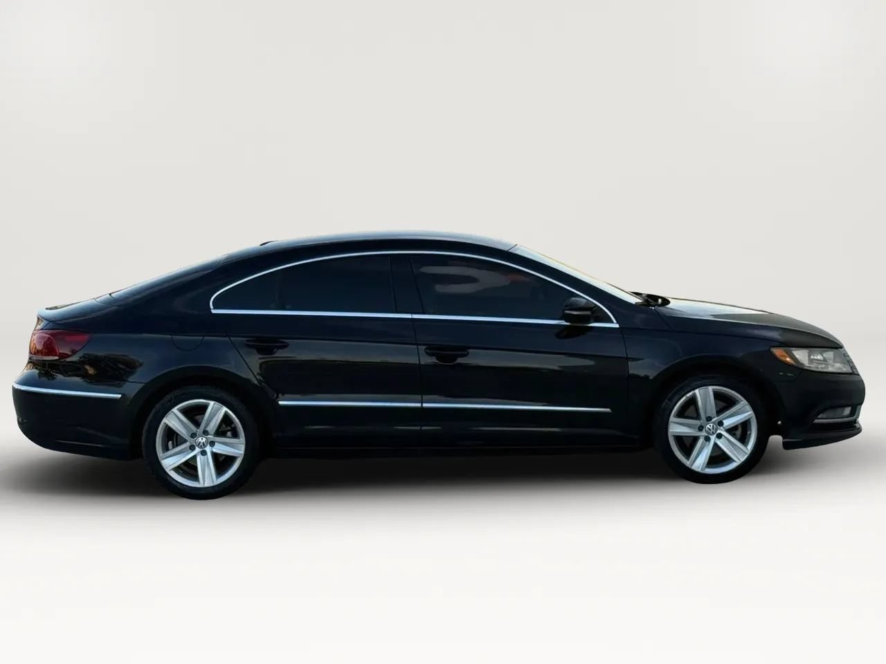 Used 2014 Volkswagen CC R-Line FWD image 10