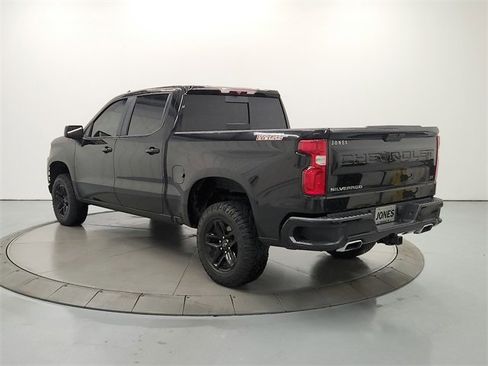 Used 2020 Chevrolet Silverado 1500 LT Trail Boss image 6