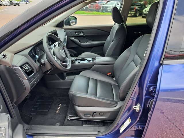 Used 2023 Nissan Rogue SL w/ SL Premium Package AWD/4WD image 9
