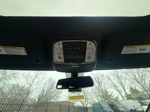 Used 2015 Jeep Grand Cherokee Limited image 27