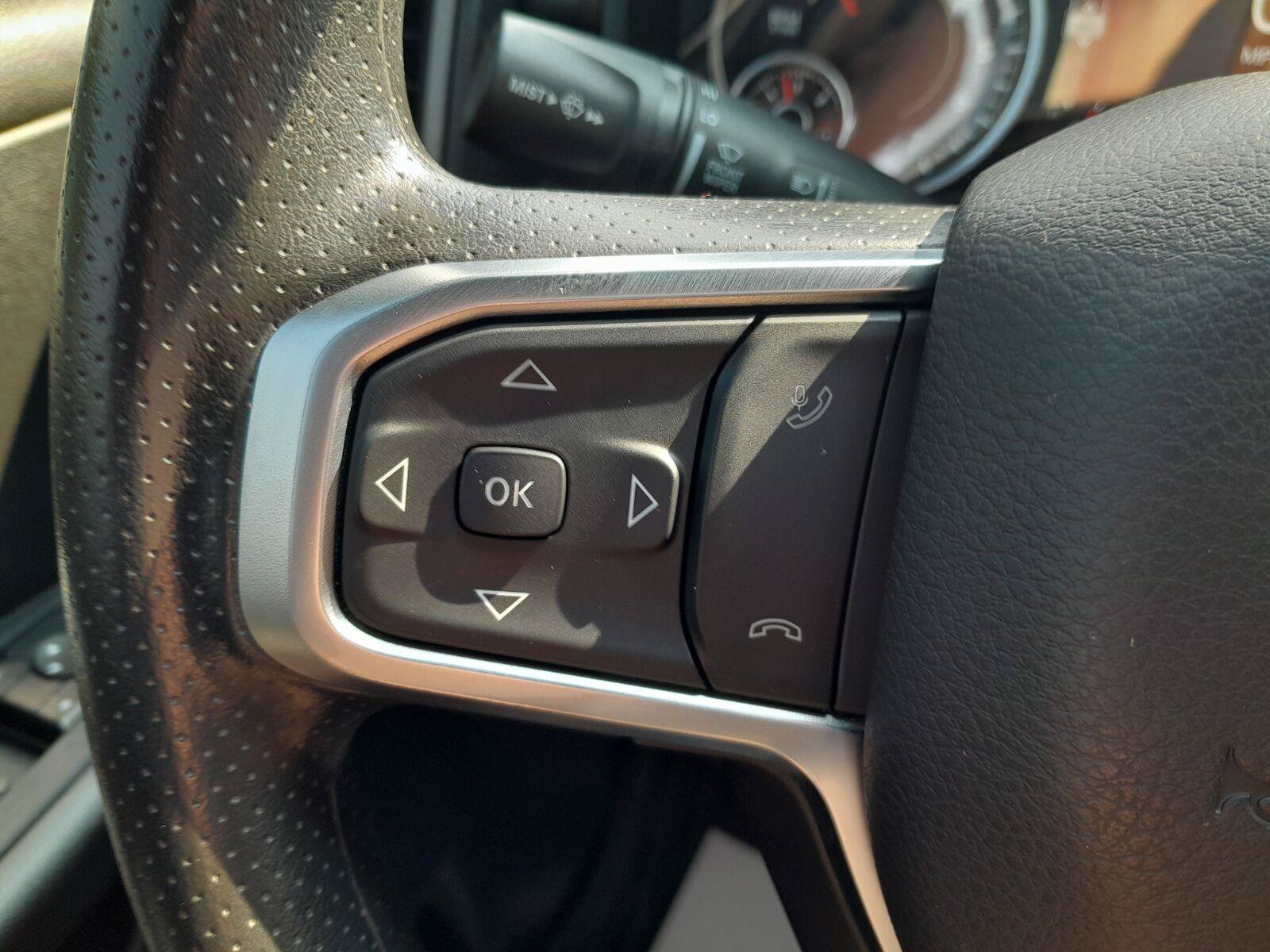 Used 2025 RAM 1500 Warlock AWD/4WD image 14