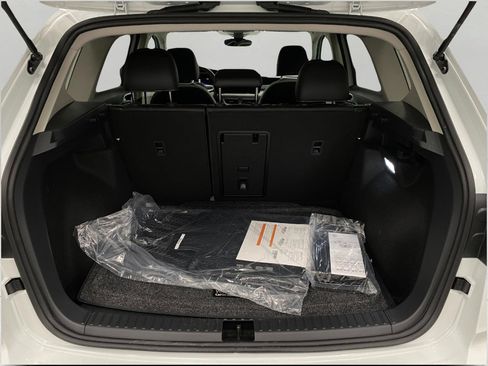 New 2026 Volkswagen Taos SE image 5