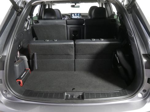 Used 2022 Mitsubishi Outlander SE image 18