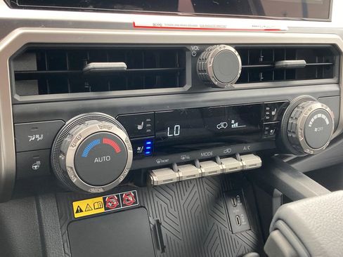 New 2026 Toyota 4Runner TRD Off-Road Premium AWD/4WD image 31