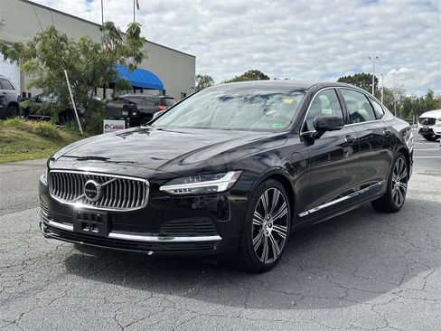 Used 2021 Volvo S90 T8 Inscription image 23