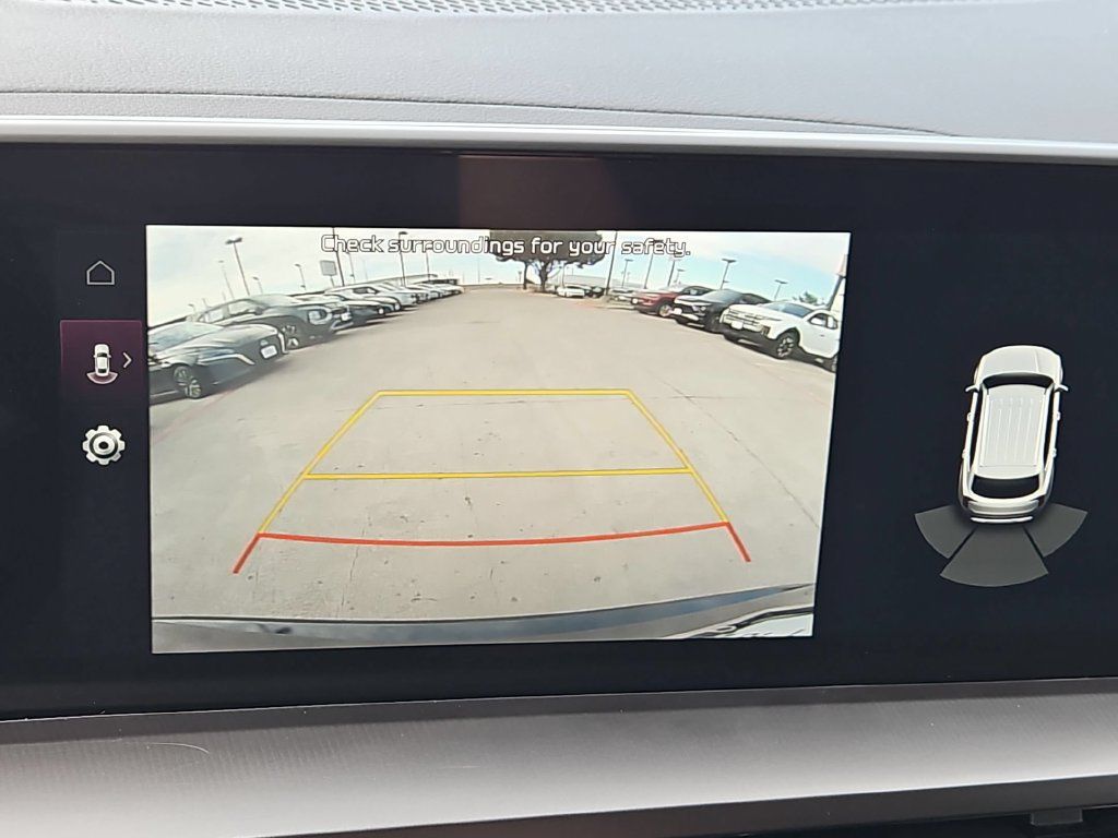 Used 2025 Kia Telluride S FWD image 18