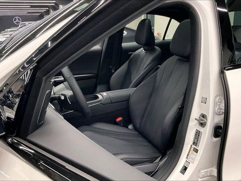 New 2026 Mercedes-Benz E 350 4MATIC Sedan image 8