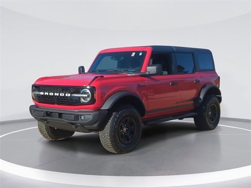 Used 2022 Ford Bronco Wildtrak image 1