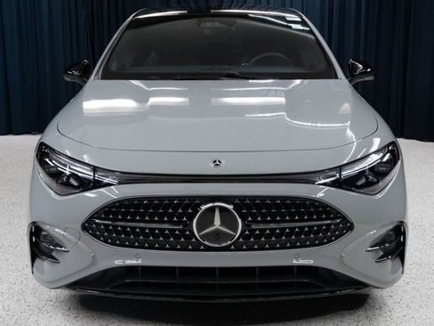 New 2027 Mercedes-Benz CLA 220 image 2