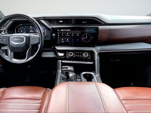 Used 2024 GMC Sierra 1500 Denali Ultimate AWD/4WD image 7