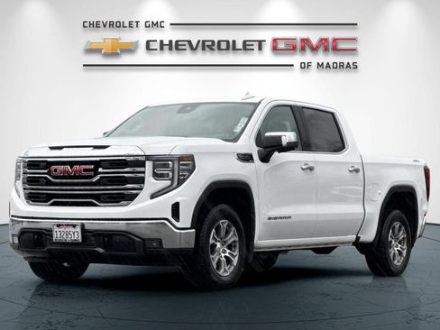 Used 2024 GMC Sierra 1500 SLT AWD/4WD image 7