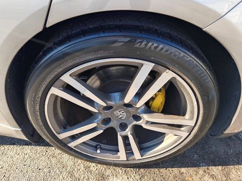Used 2013 Porsche Panamera S image 29