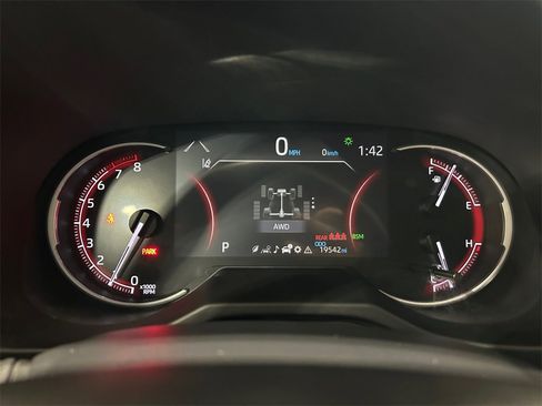 Used 2024 Toyota RAV4 XLE image 14