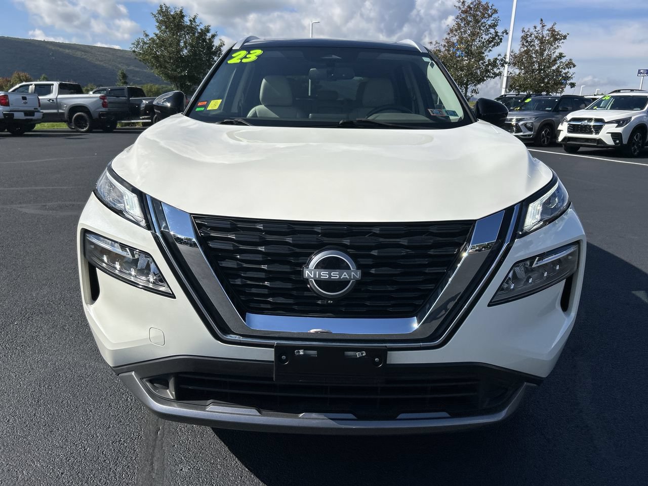 Used 2023 Nissan Rogue SL AWD/4WD image 12