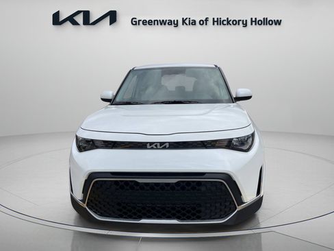 New 2025 Kia Soul LX image 2