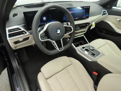 Used 2026 BMW 330i xDrive Sedan w/ M Sport Package AWD/4WD image 9