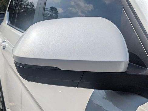 New 2026 Volkswagen Atlas SE image 10