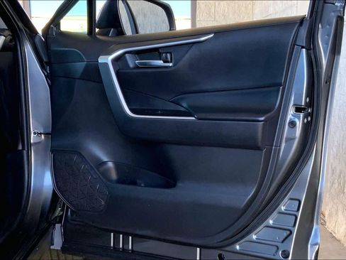 Used 2024 Toyota RAV4 XLE image 21