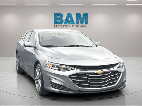 Used 2024 Chevrolet Malibu LT FWD image 3