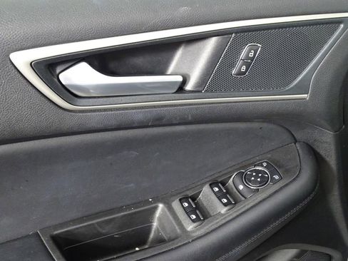 Used 2024 Ford Edge SEL image 17